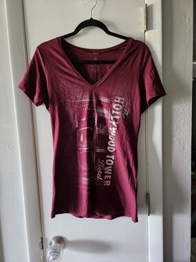 Disney Women's Hollywood Tower V-Neck Graphic Tee in Burgundy XL